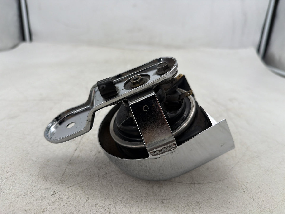 1995 Harley Electra Glide Touring FLHT OEM Horn Signal Klaxon Chrome Cover