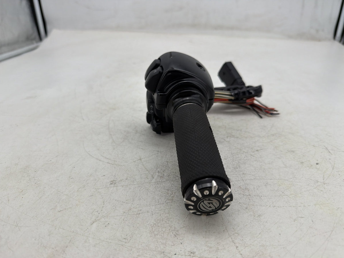 2009 Harley Street Glide Touring OEM Right Engine Start Kill Switches Controls