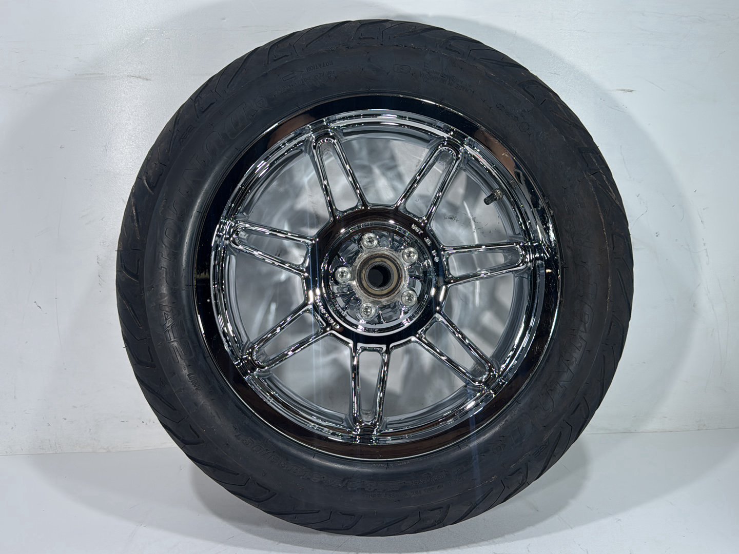 2014 Harley Electra Glide Touring CVO Screamin Eagle OEM Rear Wheel Rim Tire