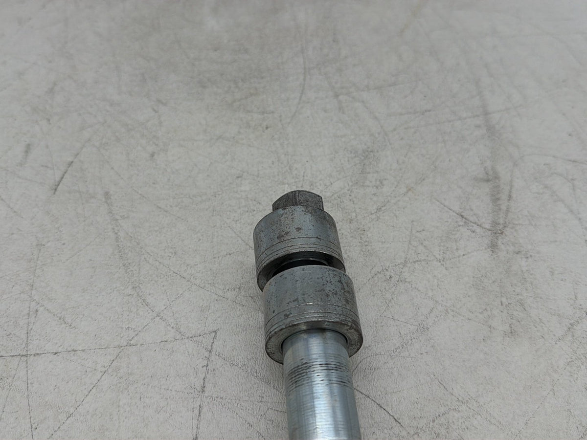 2014 Harley Dyna Low Rider FXDL OEM Front Wheel Axle Bolt Shaft 41628-08