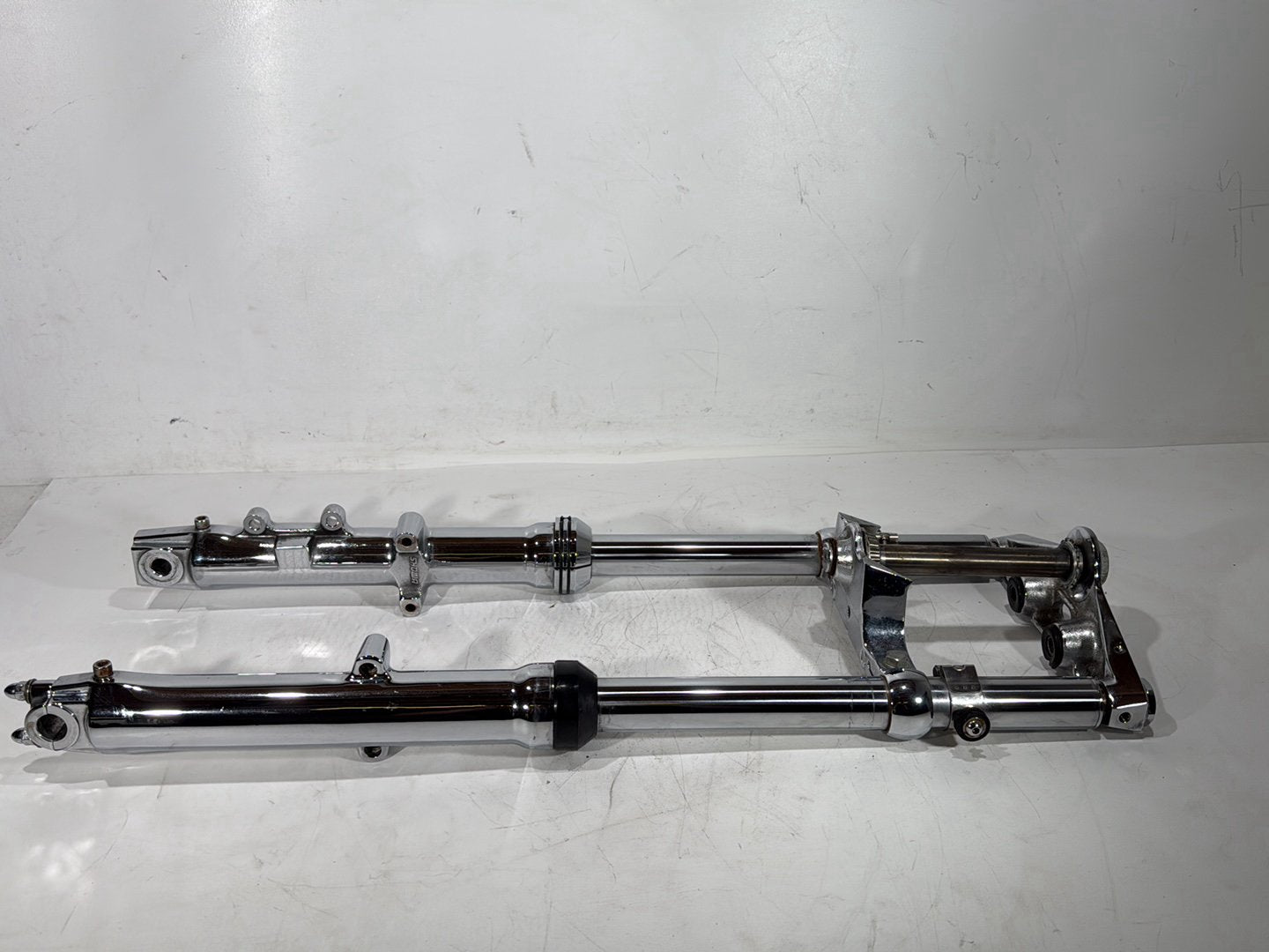 2000 Harley Dyna FXDWG Wide Glide OEM Front Triple Tree Set & LH RH Fork Legs Sliders