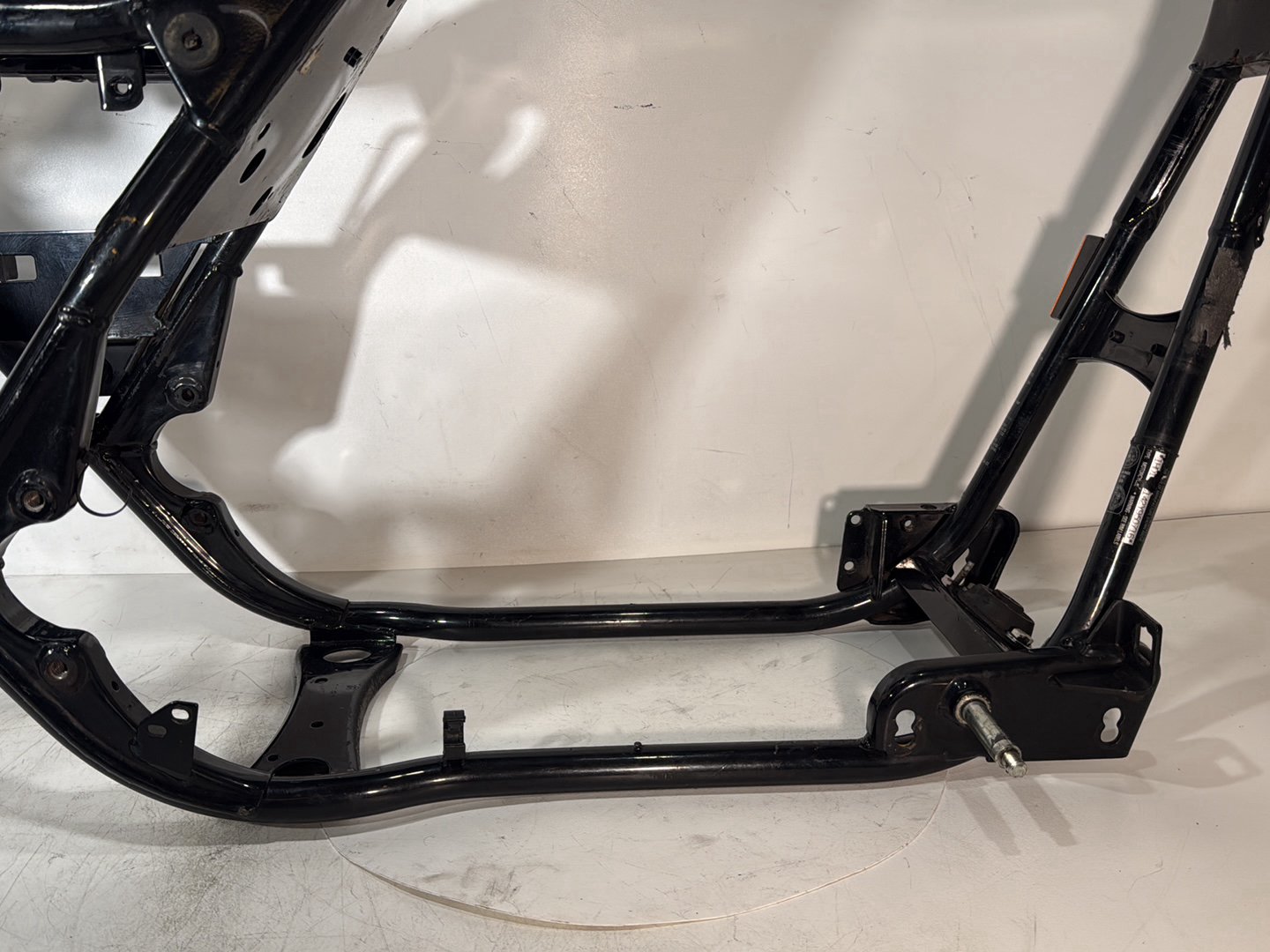 1999 - 2006 Harley-Davidson Touring CVO Screamin Eagle Road King Body Main Frame Chassis CLN CLR 47900-02A