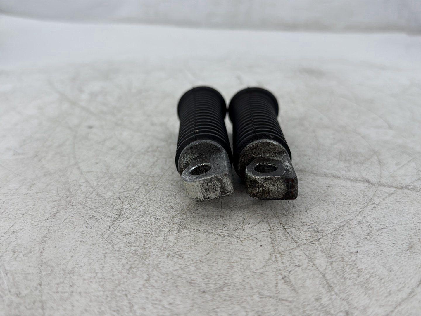 2013 Harley Heritage Softail Classic FLSTC OEM Left & Right Step Foot Rest Pegs