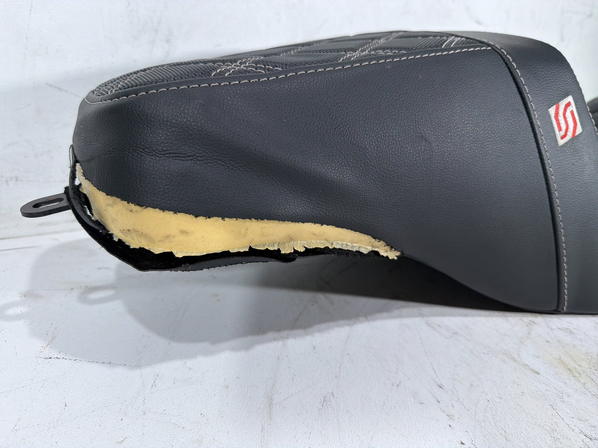 2009 Harley Street Glide Touring FLHX Passenger Rider Driver Seat Saddle