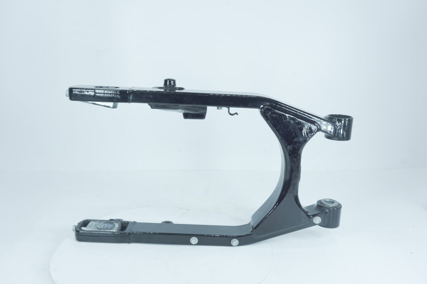 2007 - 2017 Harley-Davidson Dyna Switchback Rear Fork Swingarm Swing Arm   47820-10