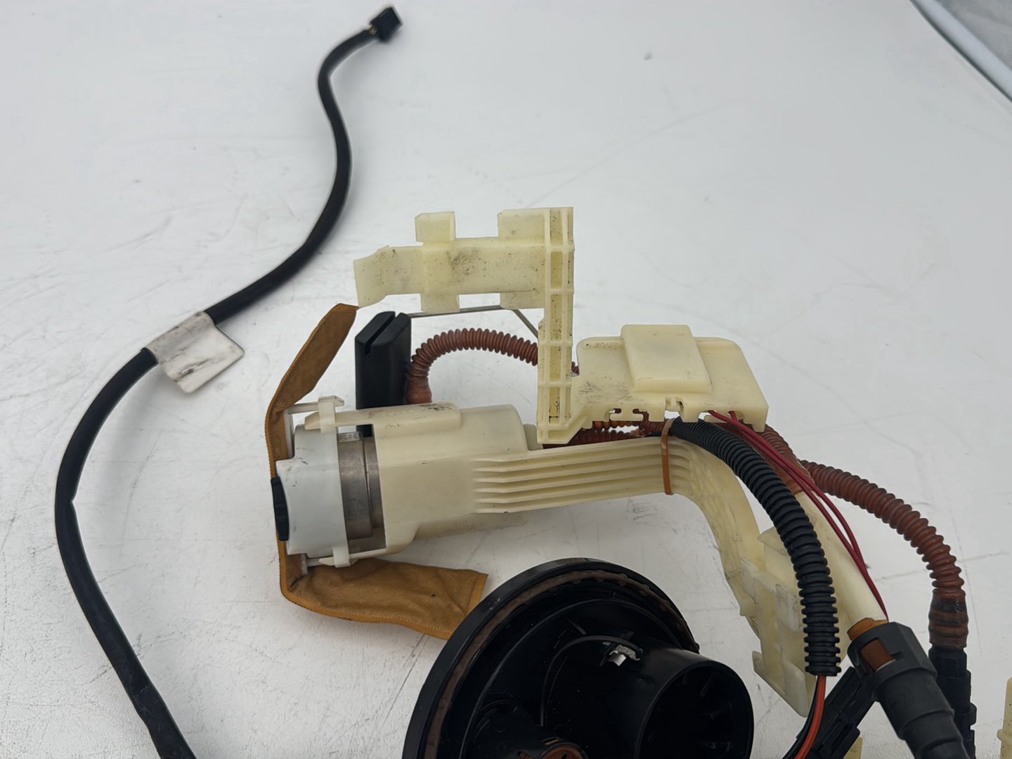 2008 Harley Touring FLHT Electra Glide OEM Fuel Pump Gas Gasoline Petrol Sending