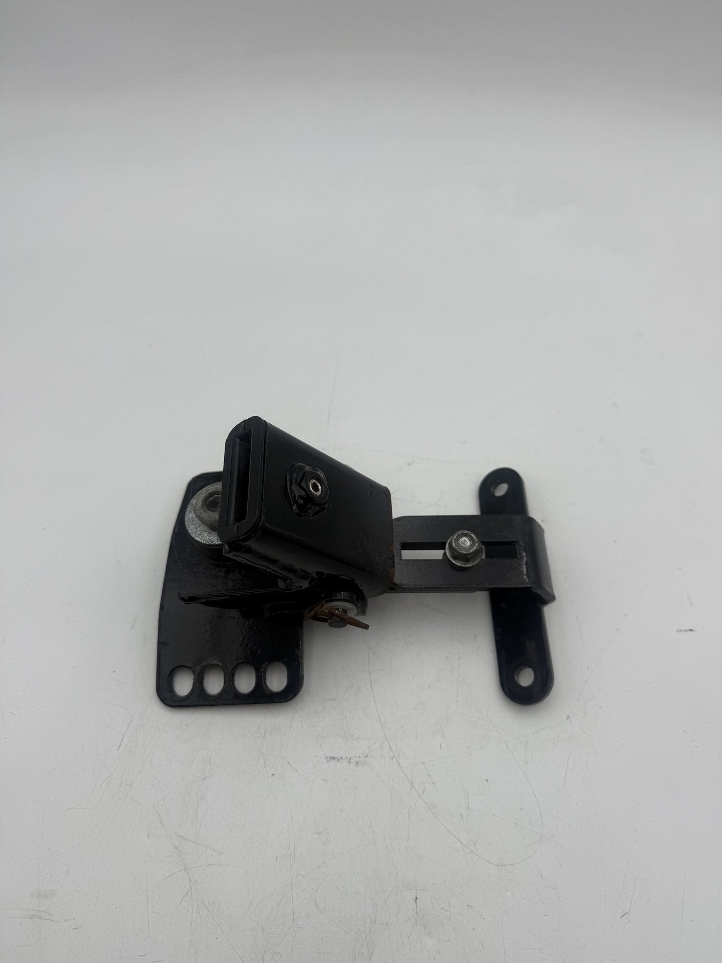 2008 - 2016 Harley-Davidson Touring Street Glide Front Driver Rider Backrest Bracket Mount 52589-09A