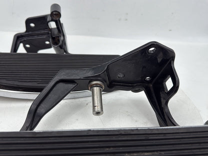1999 - 2006 Harley-Davidson Softail Heritage Left Right Driver Floorboard Foot Rest 42431-00A
