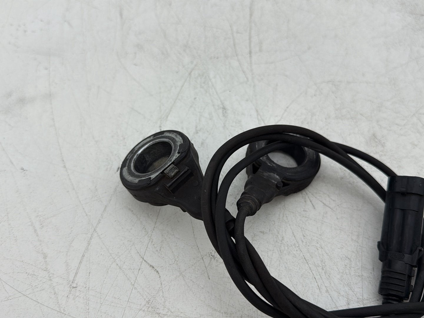 2014 Harley Street Glide Touring FLHXS OEM Front & Rear Wheel ABS Speed Sensors