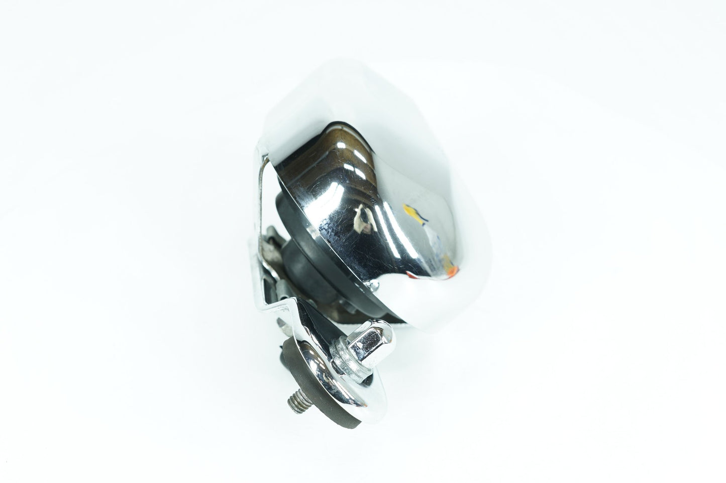 1999 - 2006 Harley-Davidson Dyna Wide Glide Horn Signal Klaxon Chrome Cover  	69012-93A