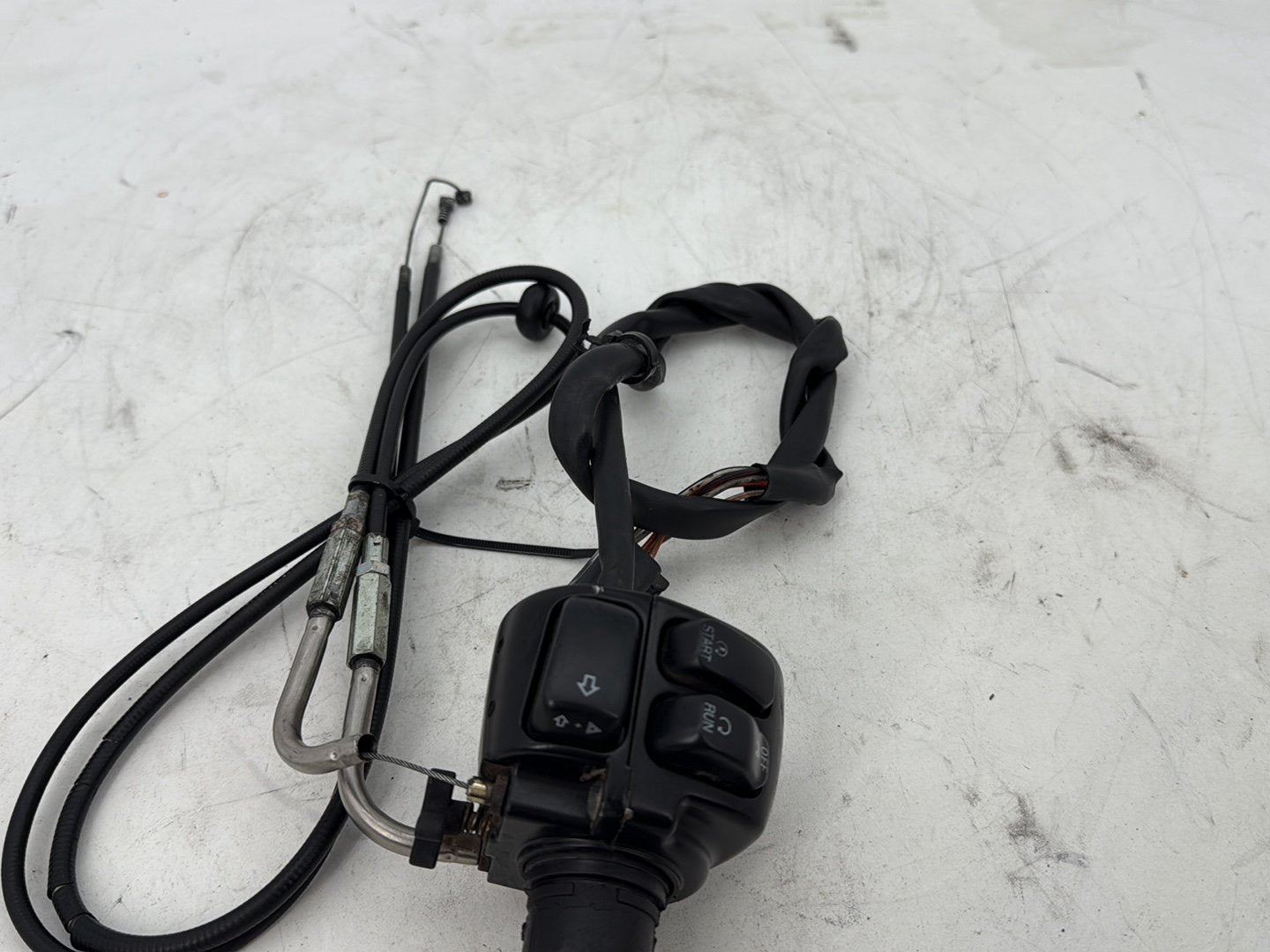 2002 Harley Heritage Softail Classic FLSTC OEM Right Engine Start Kill Switches Controls