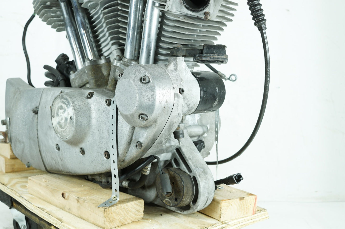 2004 - 2013 Harley-Davidson Sportster Low CARB 883 Engine Motor Transmission 19500-06