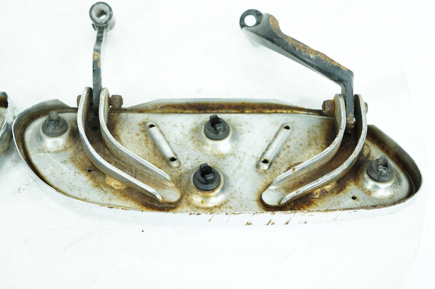 2007 - 2011 Harley-Davidson Touring Street Glide Left Right Driver Floorboard Foot Rest 50684-04