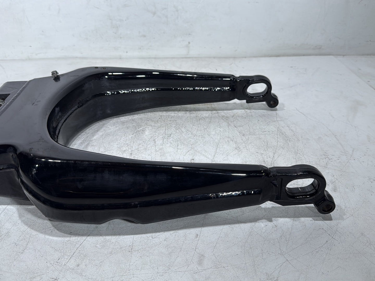 2012 Harley Electra Glide Touring Ultra OEM Rear Fork Swingarm Swing Arm
