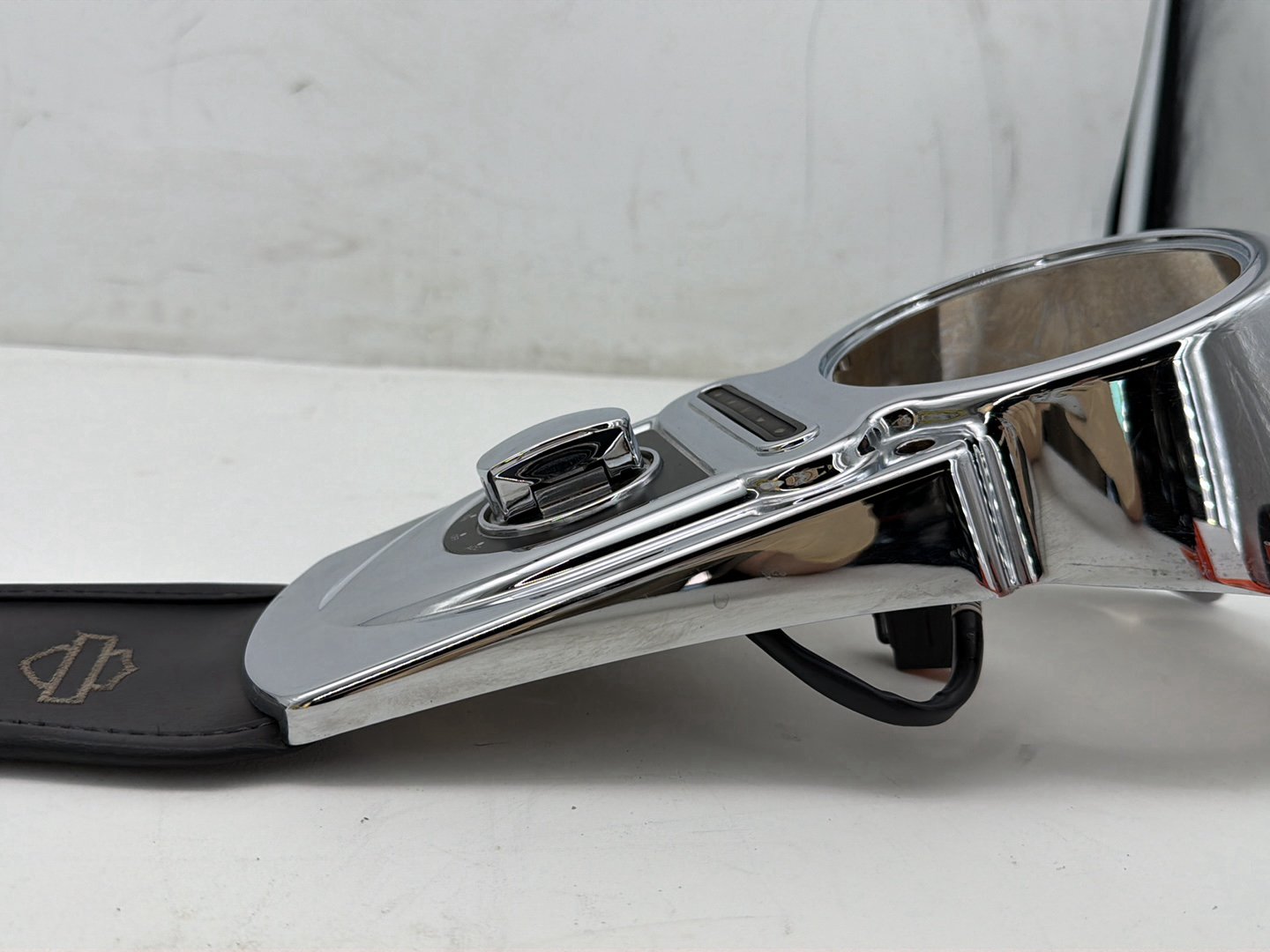 2008 Harley Dyna Fat Bob FXDF OEM Fuel Gas Tank Dash Console NOKey