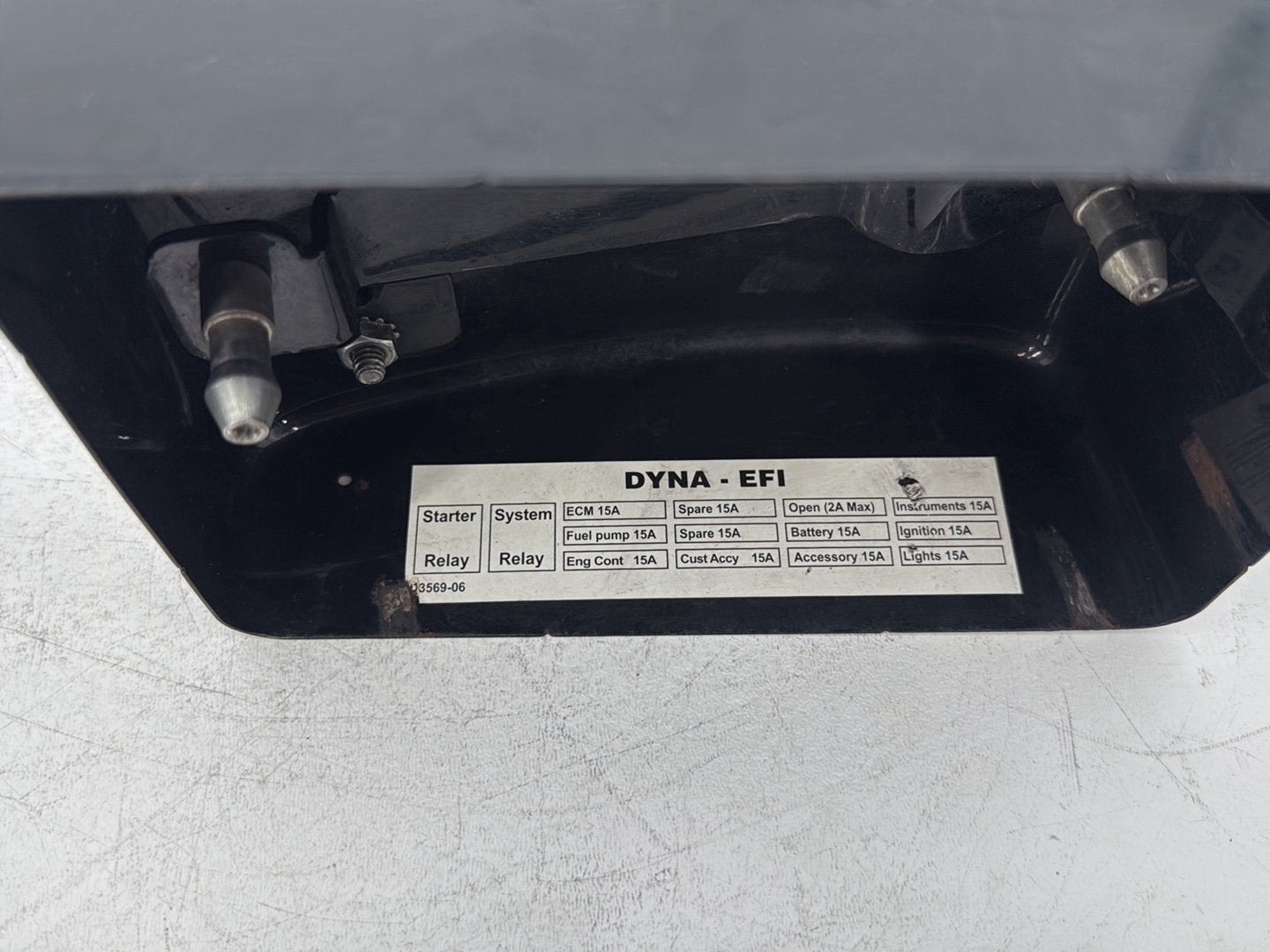 1999 - 2006 Harley-Davidson Dyna Super Glide Electrical Side Cover Tray Panel 66361-04