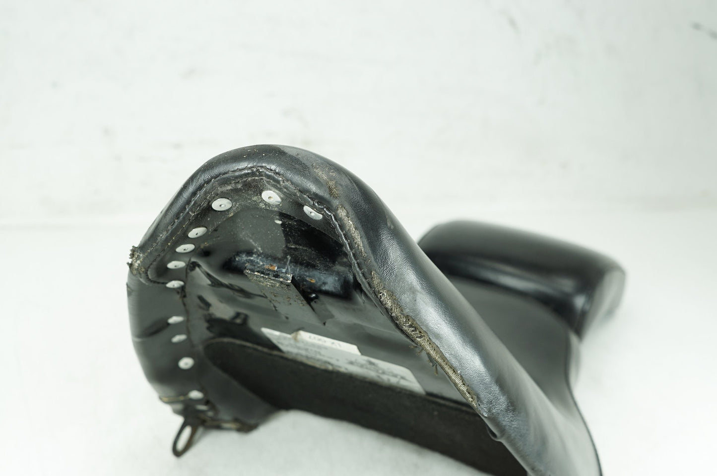1999 - 2006 Harley-Davidson Softail Fat Boy Passenger Driver Seat Saddle Le Pera P293908