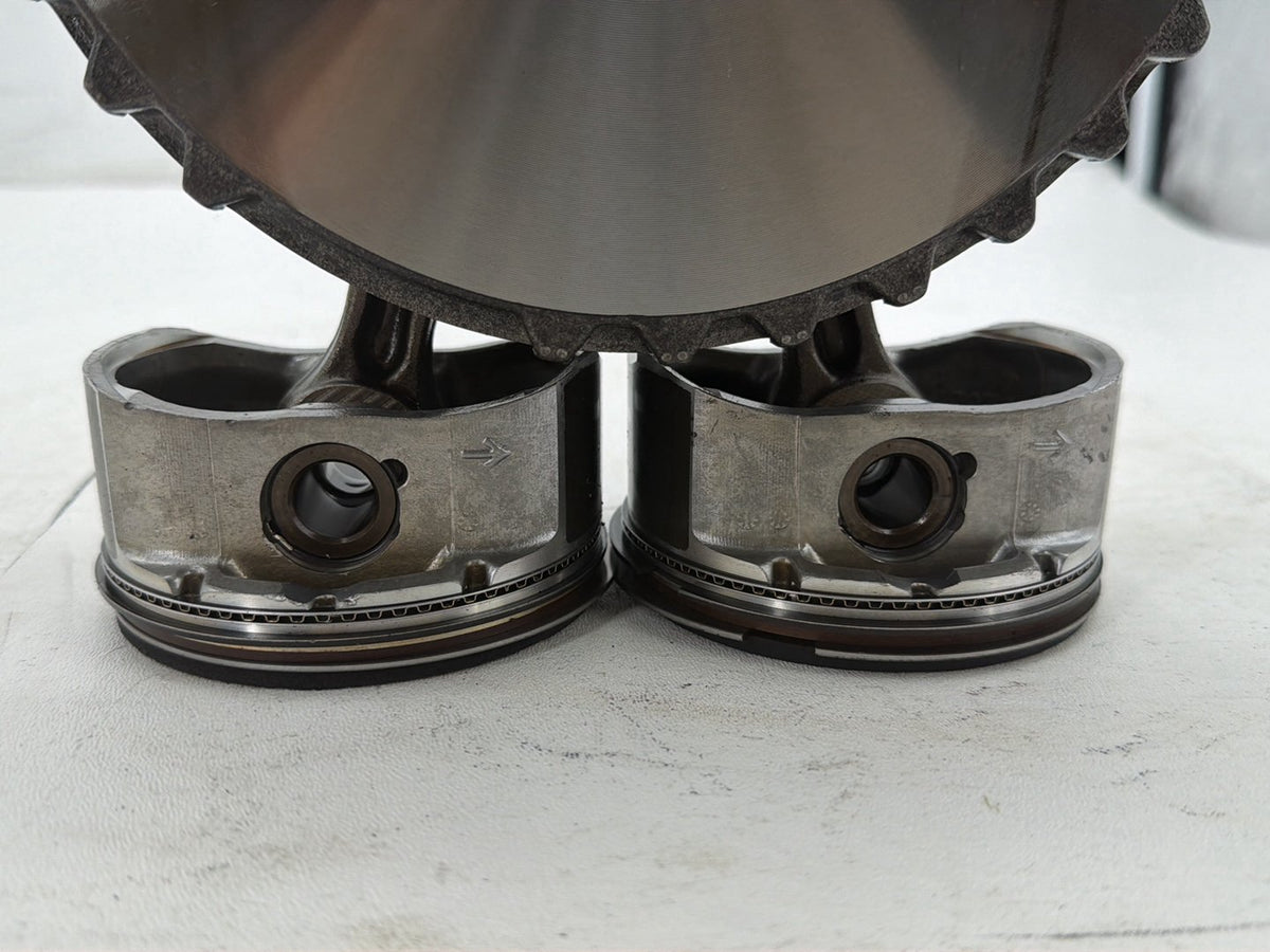 2014 Harley Street Glide Touring FLHXS OEM Twin Cam Engine Crank Shaft Flywheel Pistons