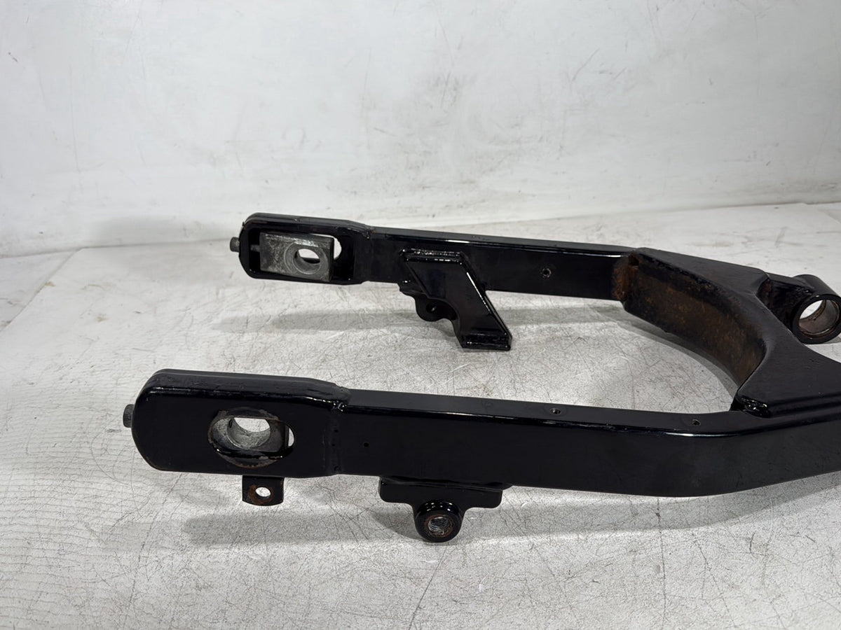 2007 Harley Dyna Street Bob FXDB OEM Rear Fork Swingarm Swing Arm