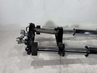 2007 Harley Touring FLHTC Electra Glide Classic OEM Front Triple Tree Set & LH RH Fork Legs Sliders