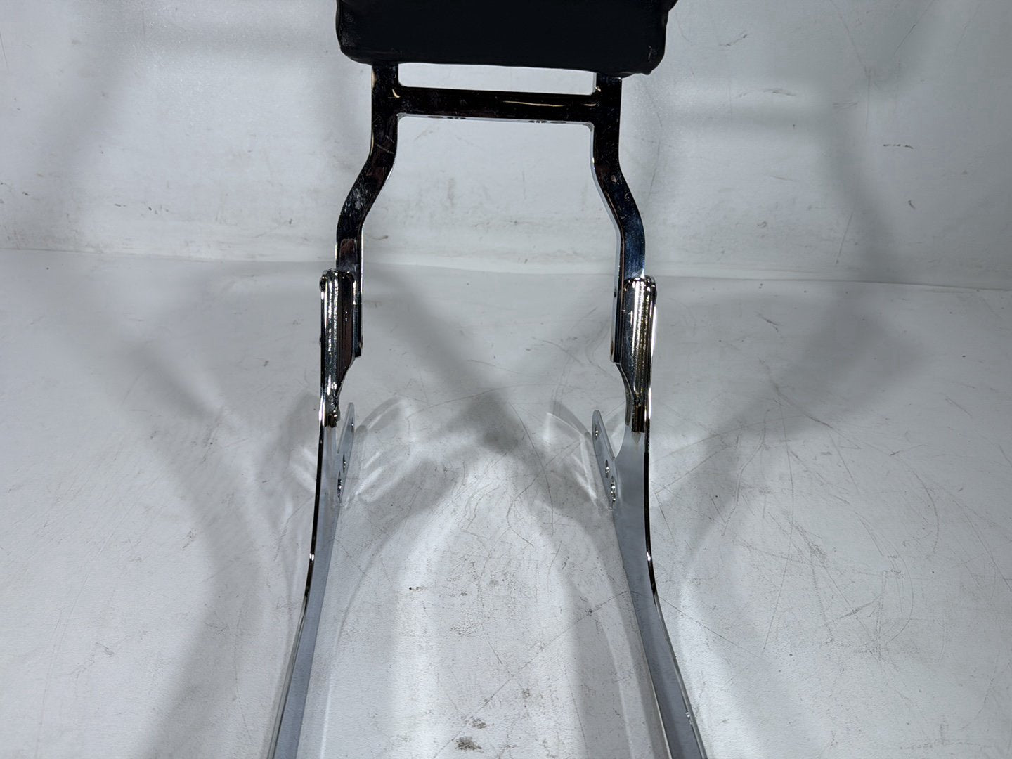 2000 Harley Dyna FXDWG Wide Glide OEM Rear Sissy Bar w/ Backrest Cushion Pad