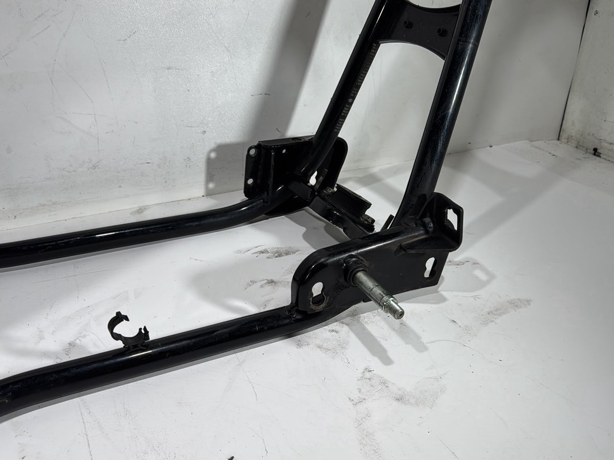2006 Harley Street Glide Touring FLHXI OEM Body Main Frame Chassis SLVG
