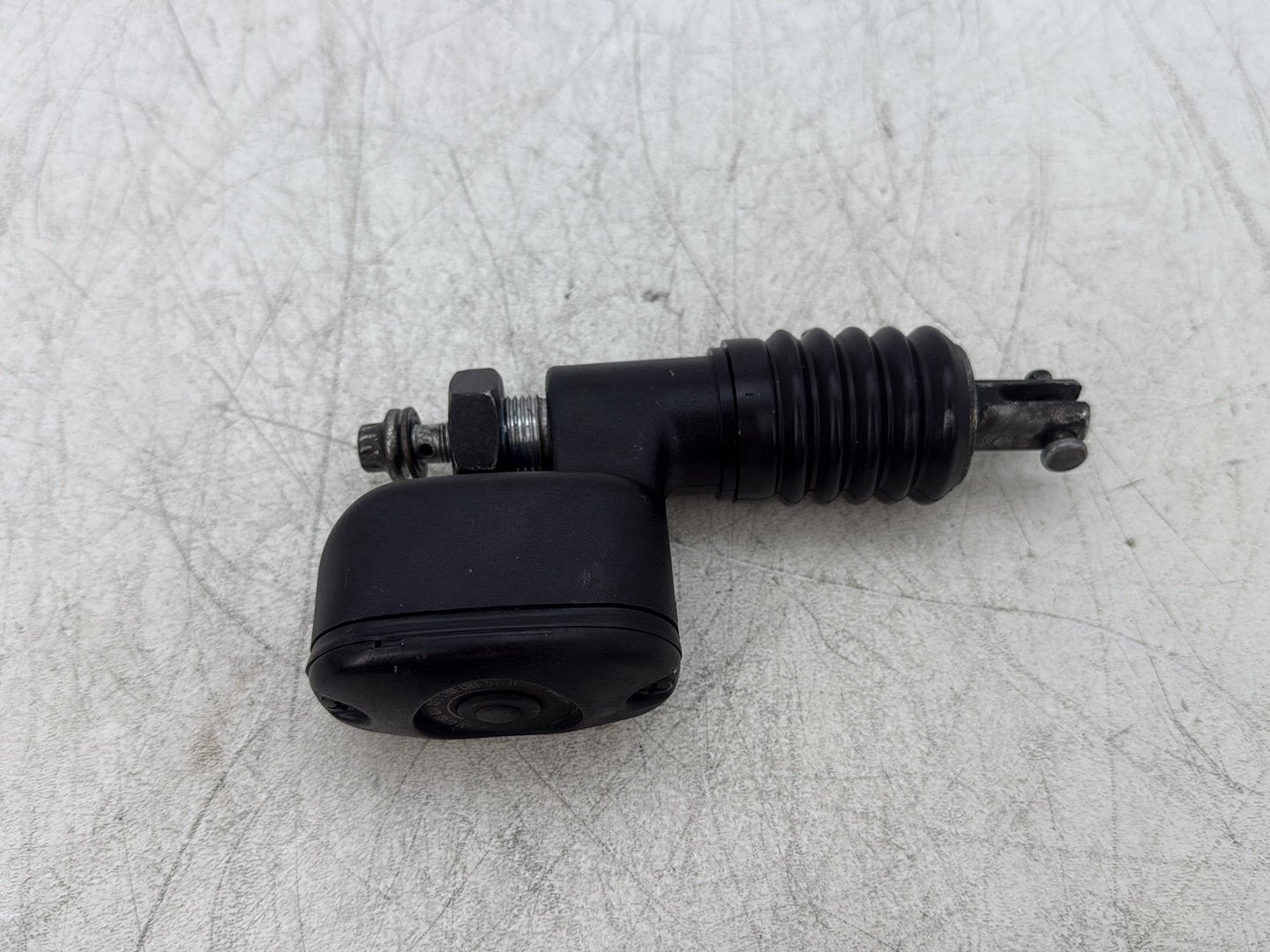 2004 Harley Road King Touring Custom FLHRSI OEM Rear Brake Master Cylinder Reservoir