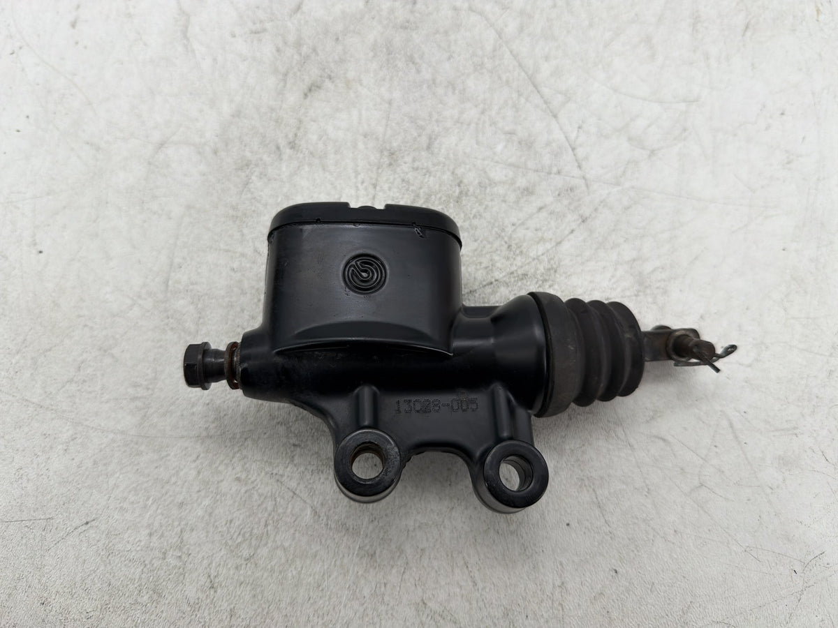 2013 Harley Street Glide Touring FLHX OEM Rear Brake Master Cylinder Reservoir