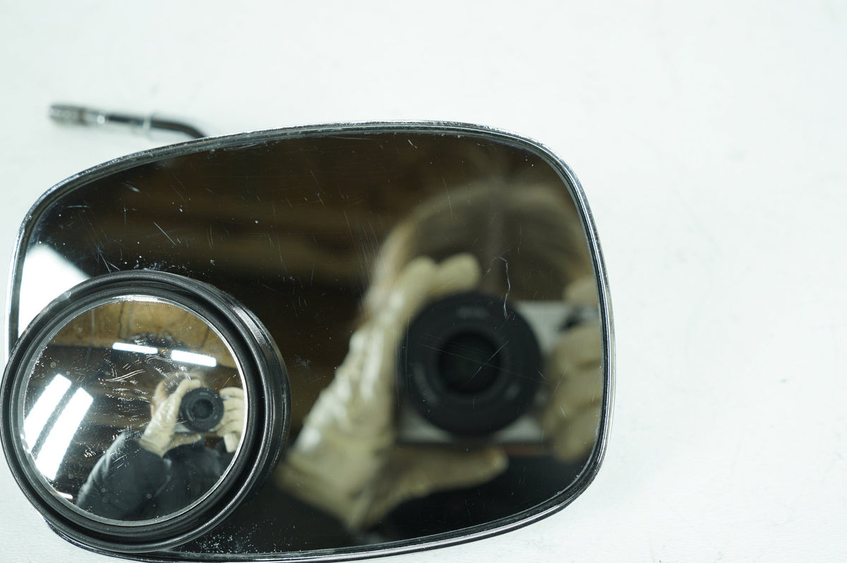 1999 - 2006 Harley-Davidson Touring Road King Police Right 1 Rear View Mirror 91875-88A