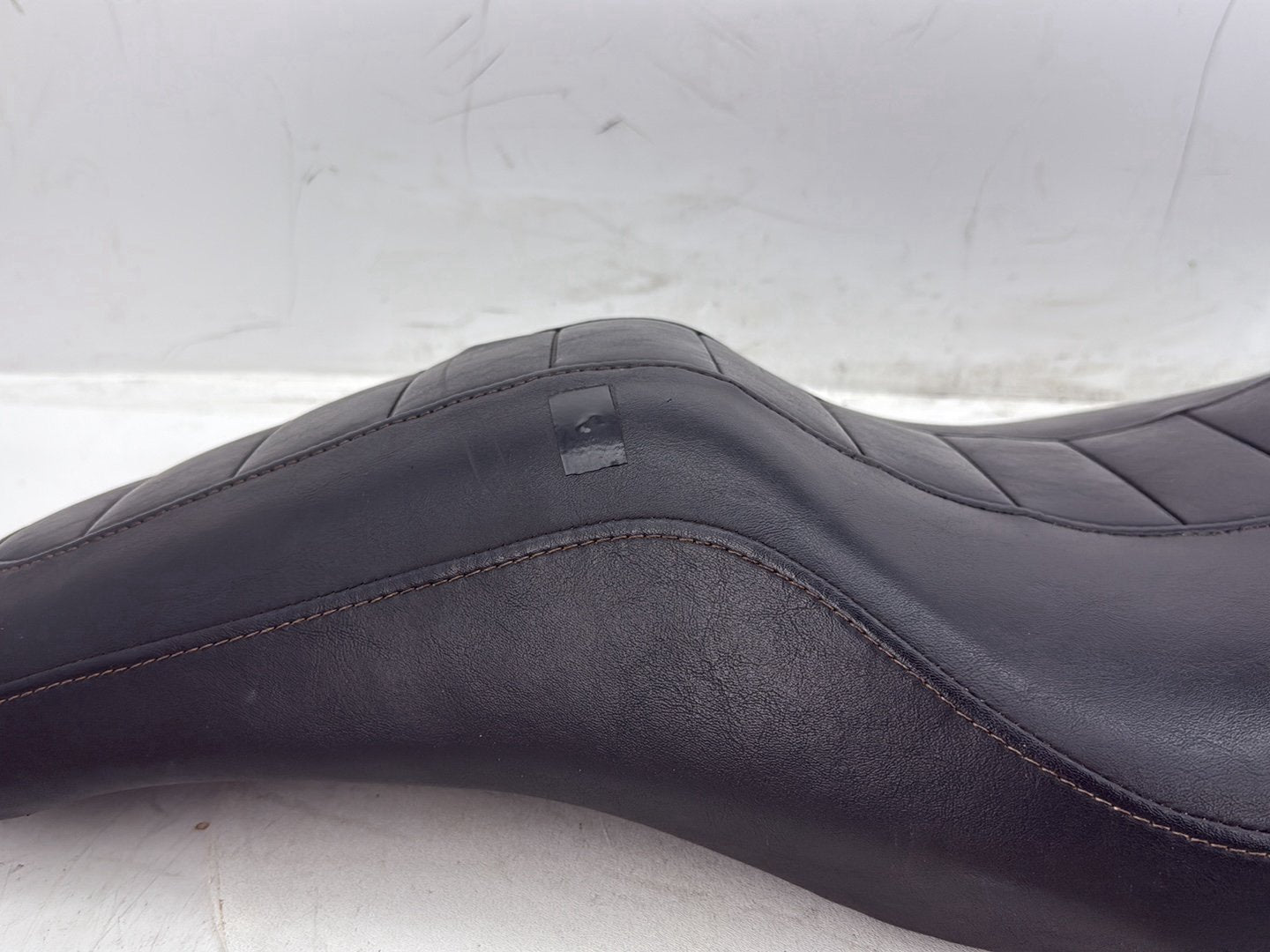 2006 Harley Dyna Super Glide Custom FXDCI OEM Passenger Rider Driver Seat Saddle