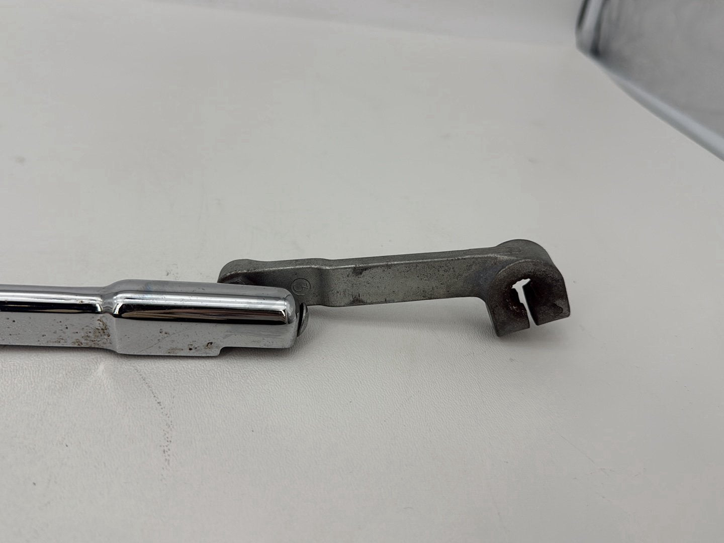 2007 - 2011 Harley-Davidson Touring Street Glide Gear Shifter Lever w/ Rod linkage 	33718-82B