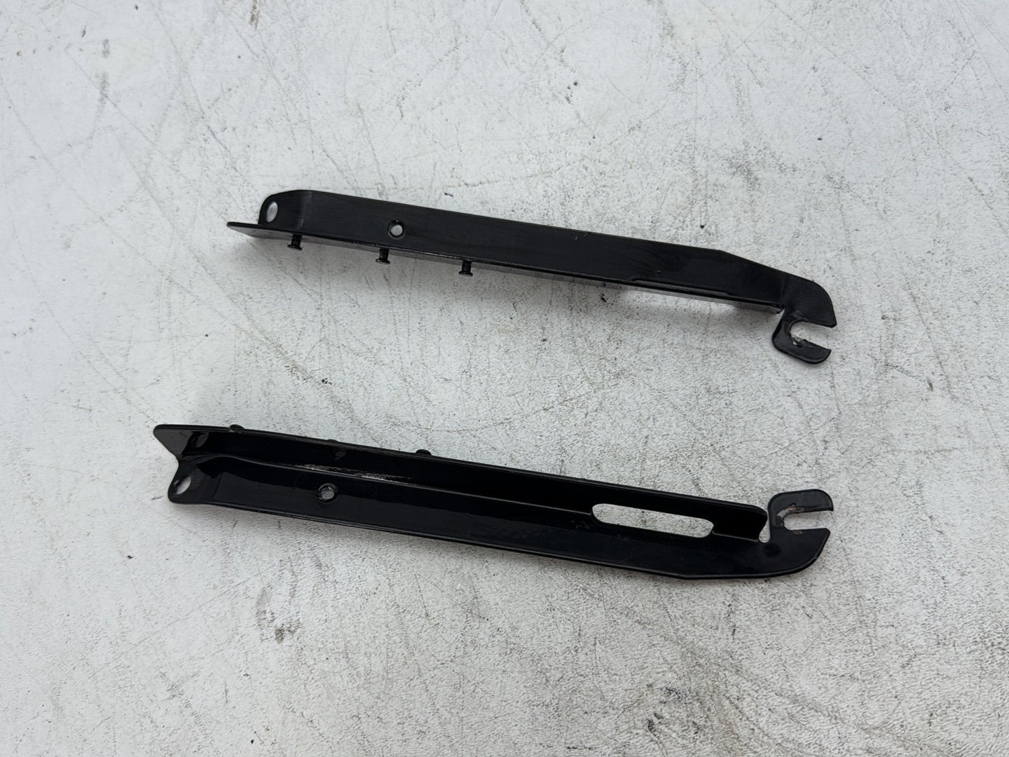 1996 Harley Electra Glide Touring FLHT OEM Right Left Fairing Support Brackets