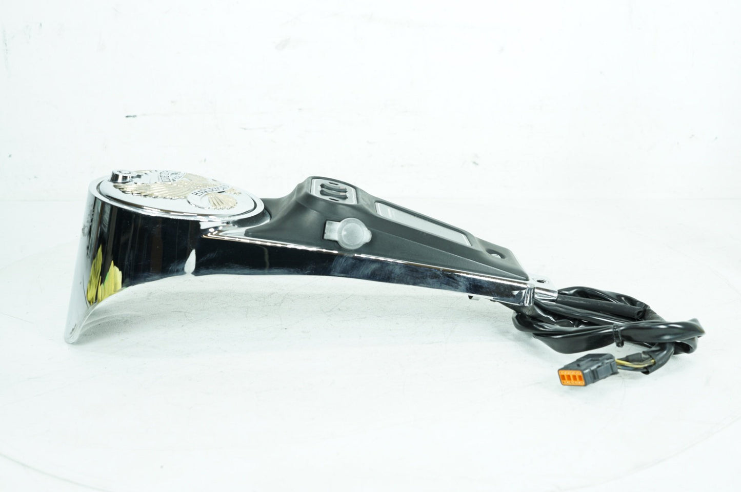 1999 - 2006 Harley-Davidson Touring Electra Glide Ultra Fuel Gas Tank Dash Console NOKey 61270-98A
