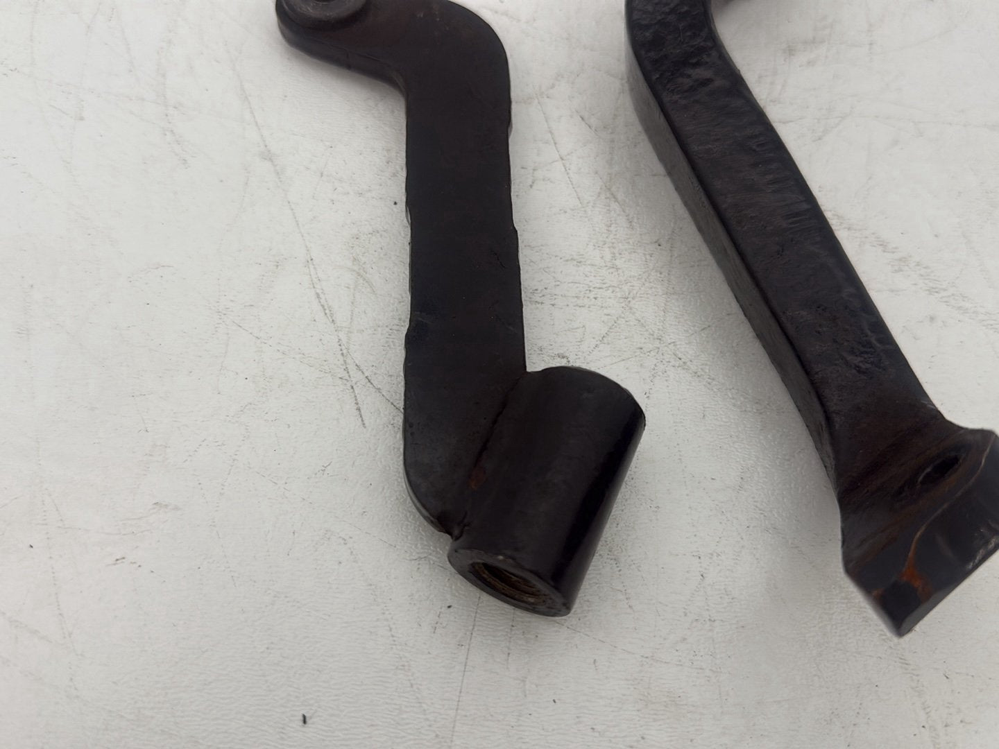 2005 Harley Touring FLHRCI Road King Classic OEM Right 1 Footboard Mount Bracket
