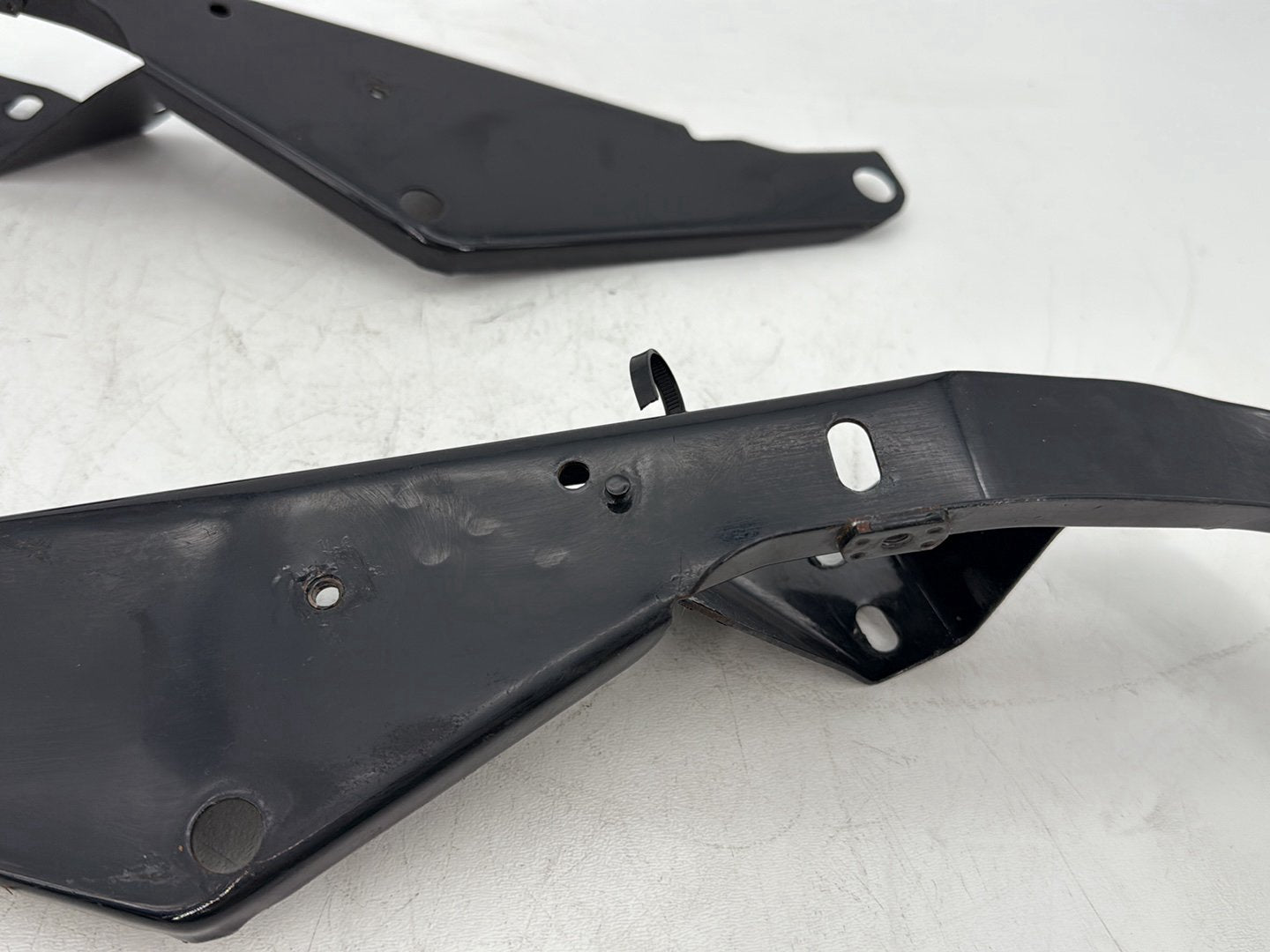 2008 Harley Touring FLHTCU Electra Glide Ultra OEM Right Left Fairing Support Brackets