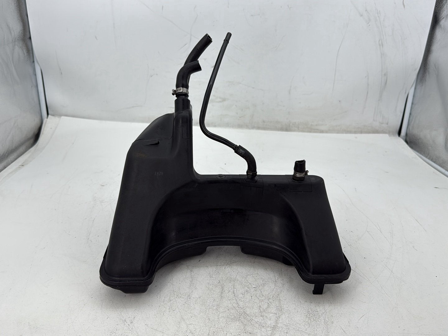 2009 Harley Sportster 883 Low XL883L OEM Oil Tank Reservoir Bottle Canister & Dipstick