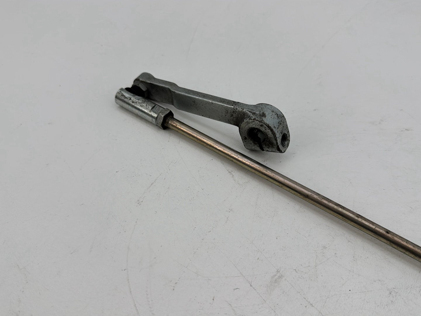 2007 - 2012 Harley-Davidson Touring Road Glide Gear Shifter Lever w/ Rod linkage 33709-82A