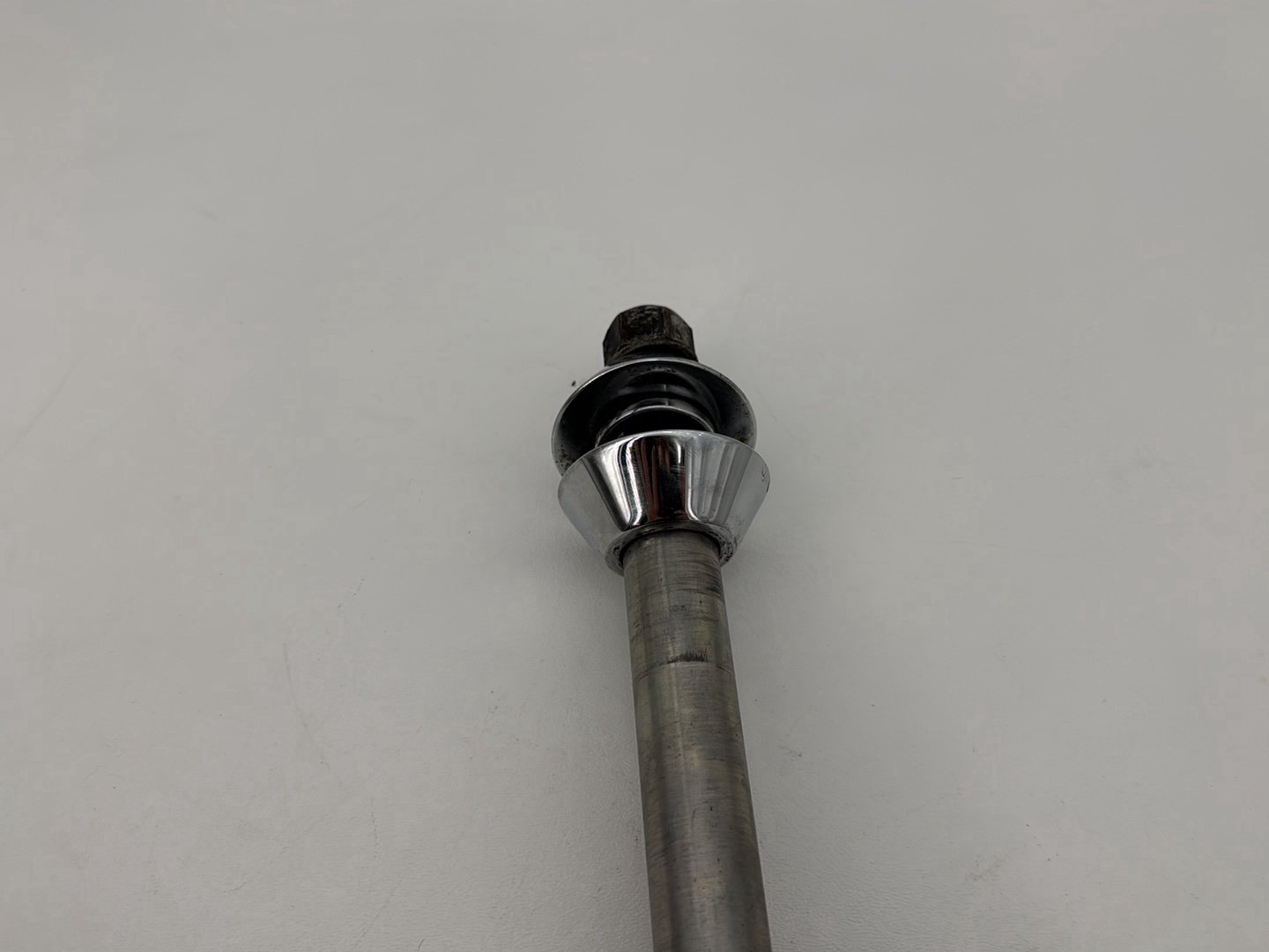 2013 Harley Street Glide Touring FLHX OEM Front Wheel Axle Bolt Shaft