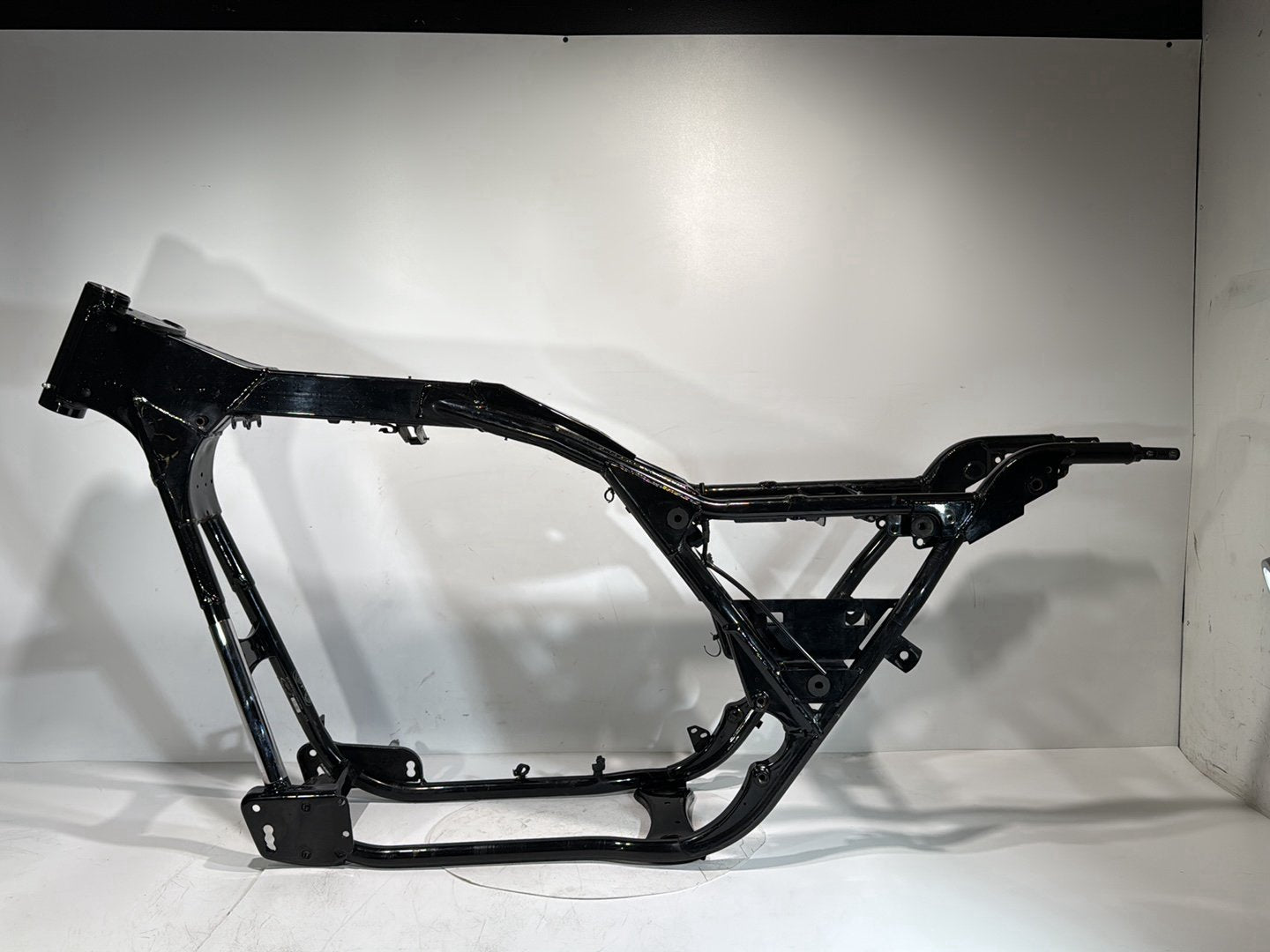 1999 - 2006 Harley-Davidson Touring Electra Glide Classic Body Main Frame Chassis NO Title 47900-01