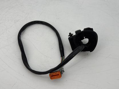 1999 - 2006 Harley-Davidson Touring Electra Glide Classic Left Turn Signal Headlight Switches Controls 71685-06A