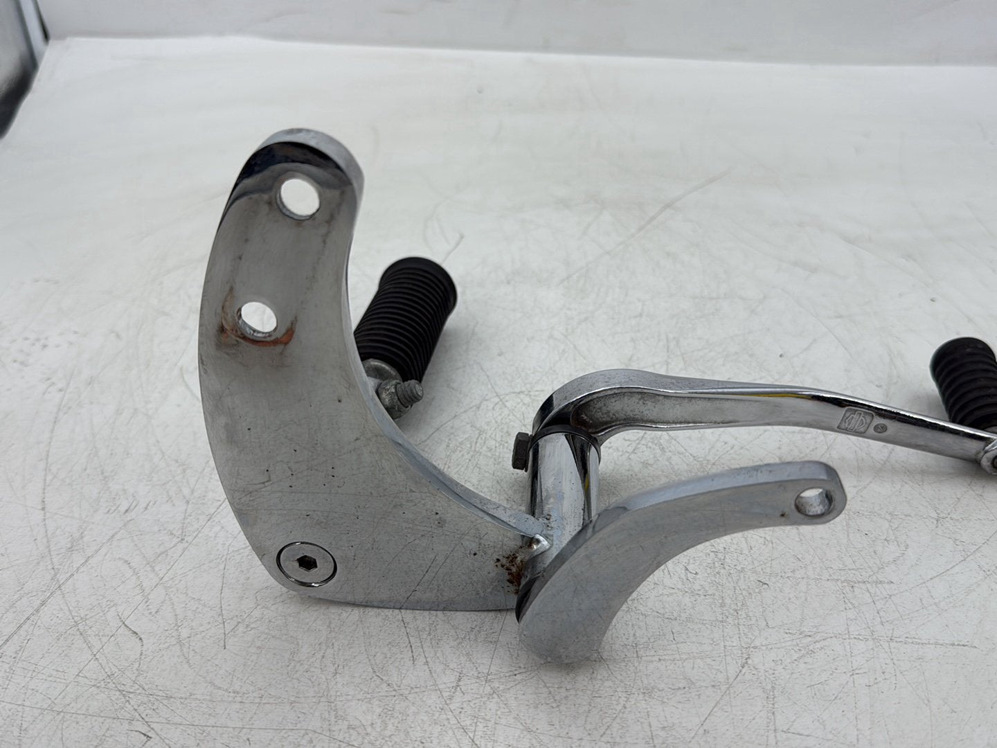 2008 Harley Dyna FXDL Low Rider Anniversary OEM Left Driver Foot Controls Peg Rest