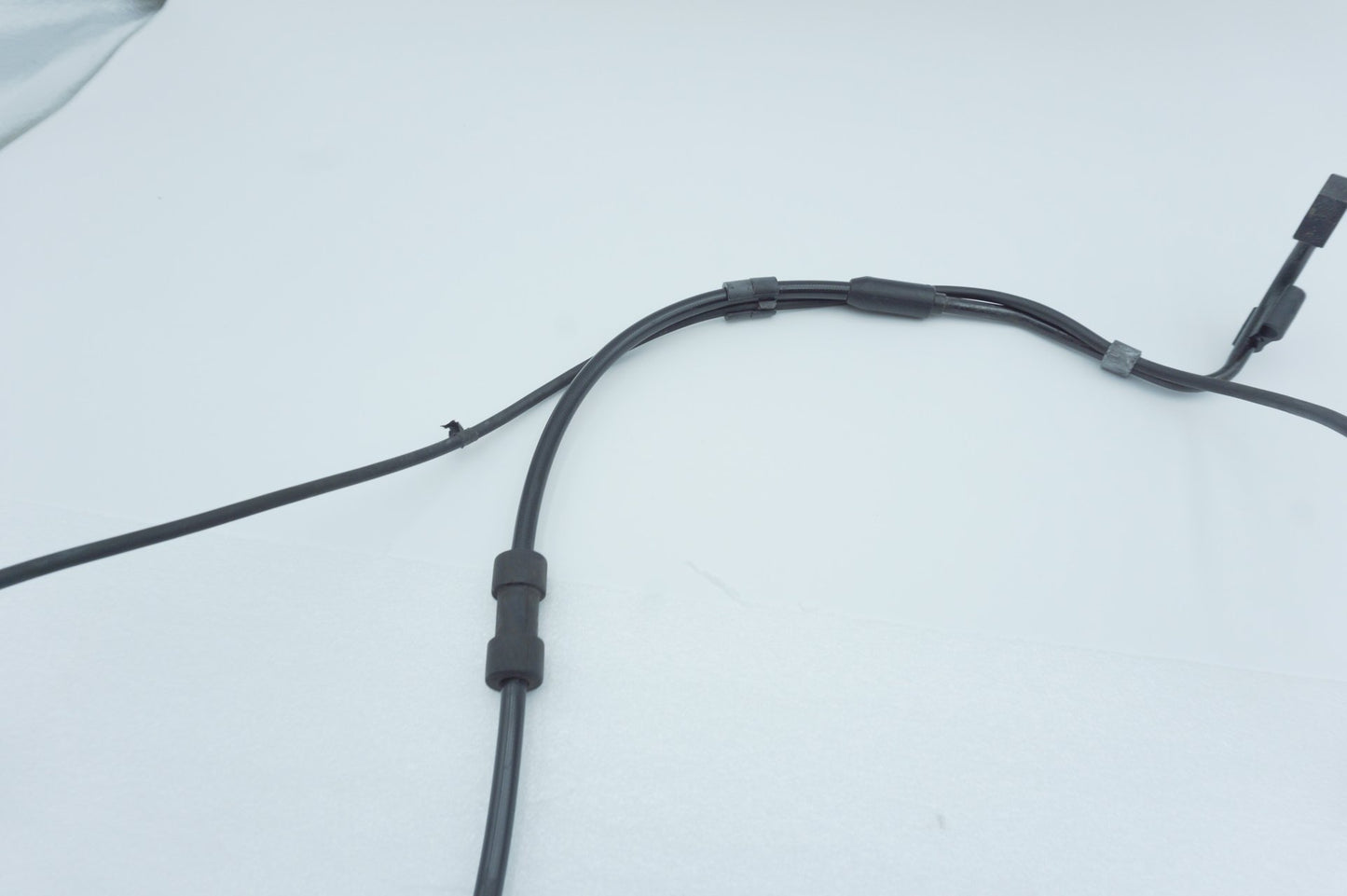 2008 - 2016 Harley-Davidson Dyna Wide Glide Front Wheel ABS Speed Sensor 40682-12