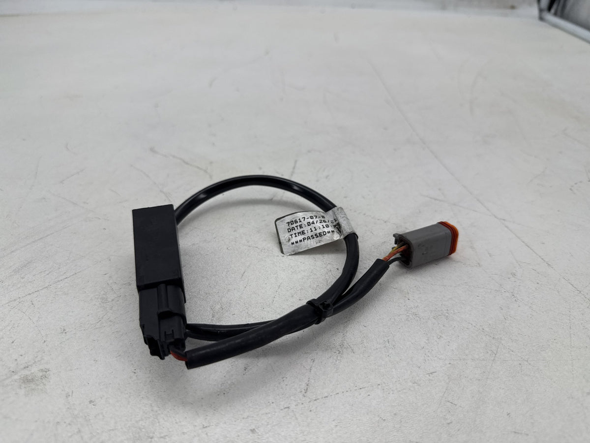 09 Harley Electra Glide Touring Ultra OEM Security Module Antenna Wire 70617-07