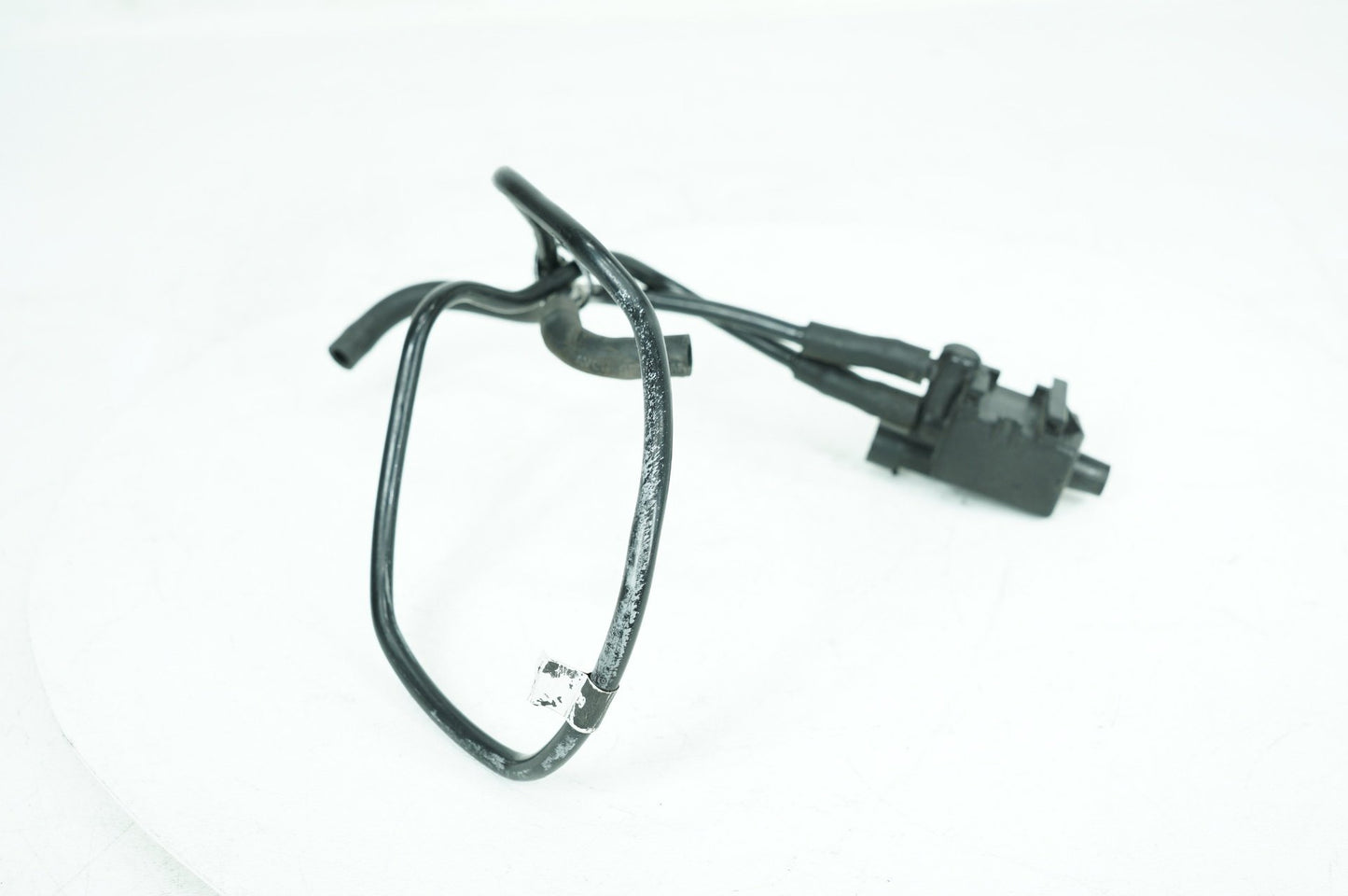 2011 - 2016 Harley-Davidson Touring Road King Classic EVAP Vapor Charcoal Fuel Emission Canister 2-282571 NOS