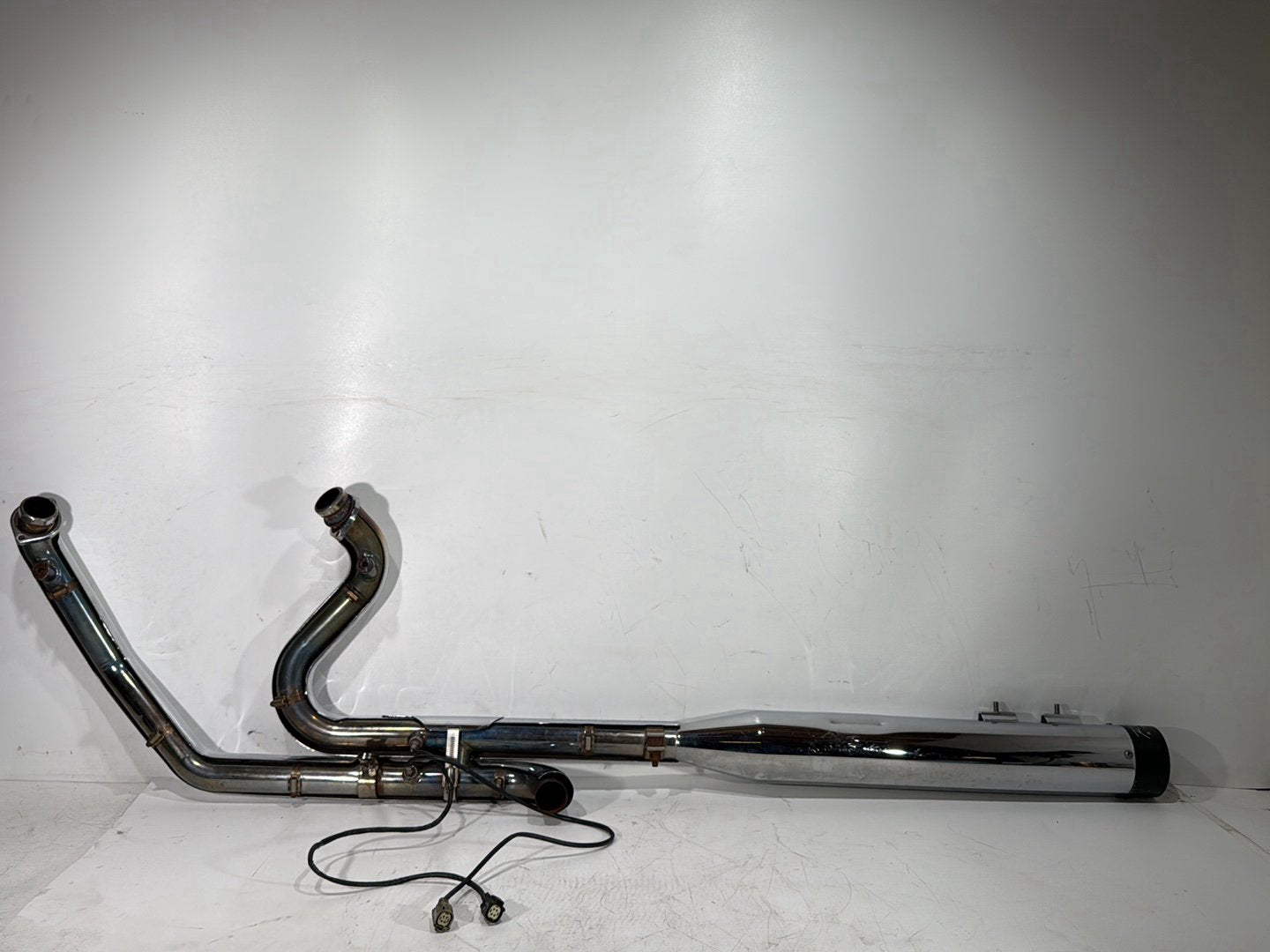 2010 Harley Street Glide Touring FLHX OEM Exhaust Header Pipes Muffler