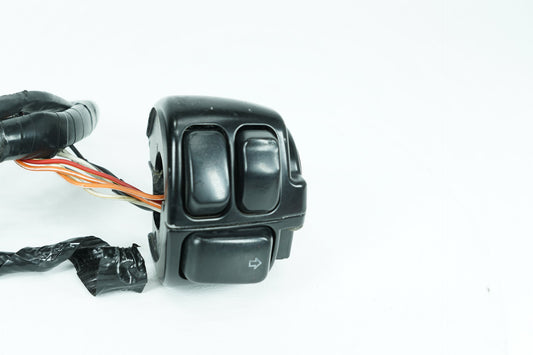 2007 - 2012 Harley-Davidson Softail Standard Right Engine Start Kill Switches Controls  	71684-06A