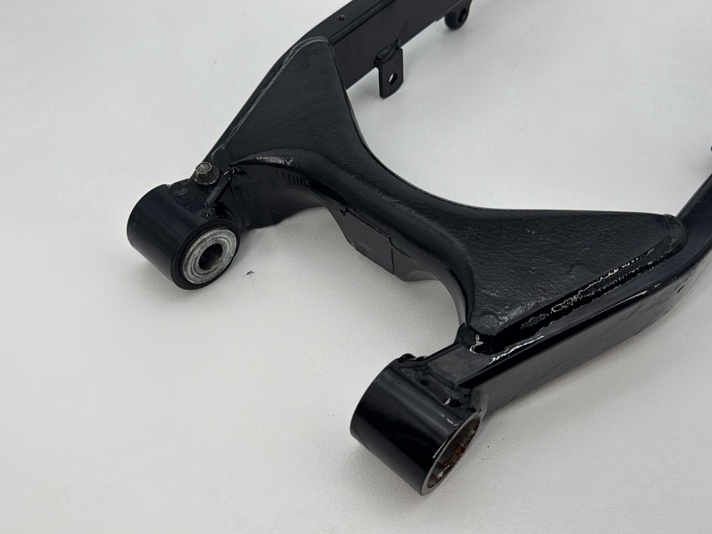 1999 - 2006 Harley-Davidson Dyna Wide Glide Rear Fork Swingarm Swing Arm 47820-90A