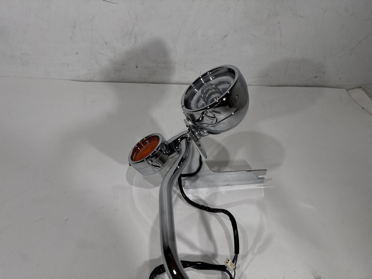 2004 Harley Road King Touring OEM Front Turn Signal Indicators Aux Light Bar