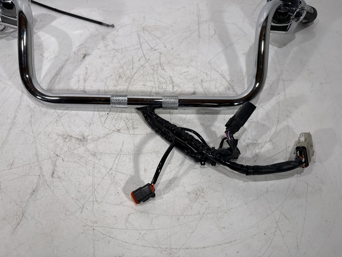 07 Harley Electra Touring CVO OEM Handlebars Left Right Switches Controls Chrome