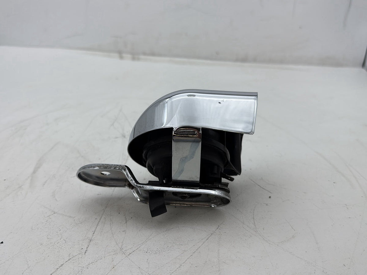 2011 Harley Electra Glide Ultra FLHTK OEM Horn Signal Klaxon Chrome Cover